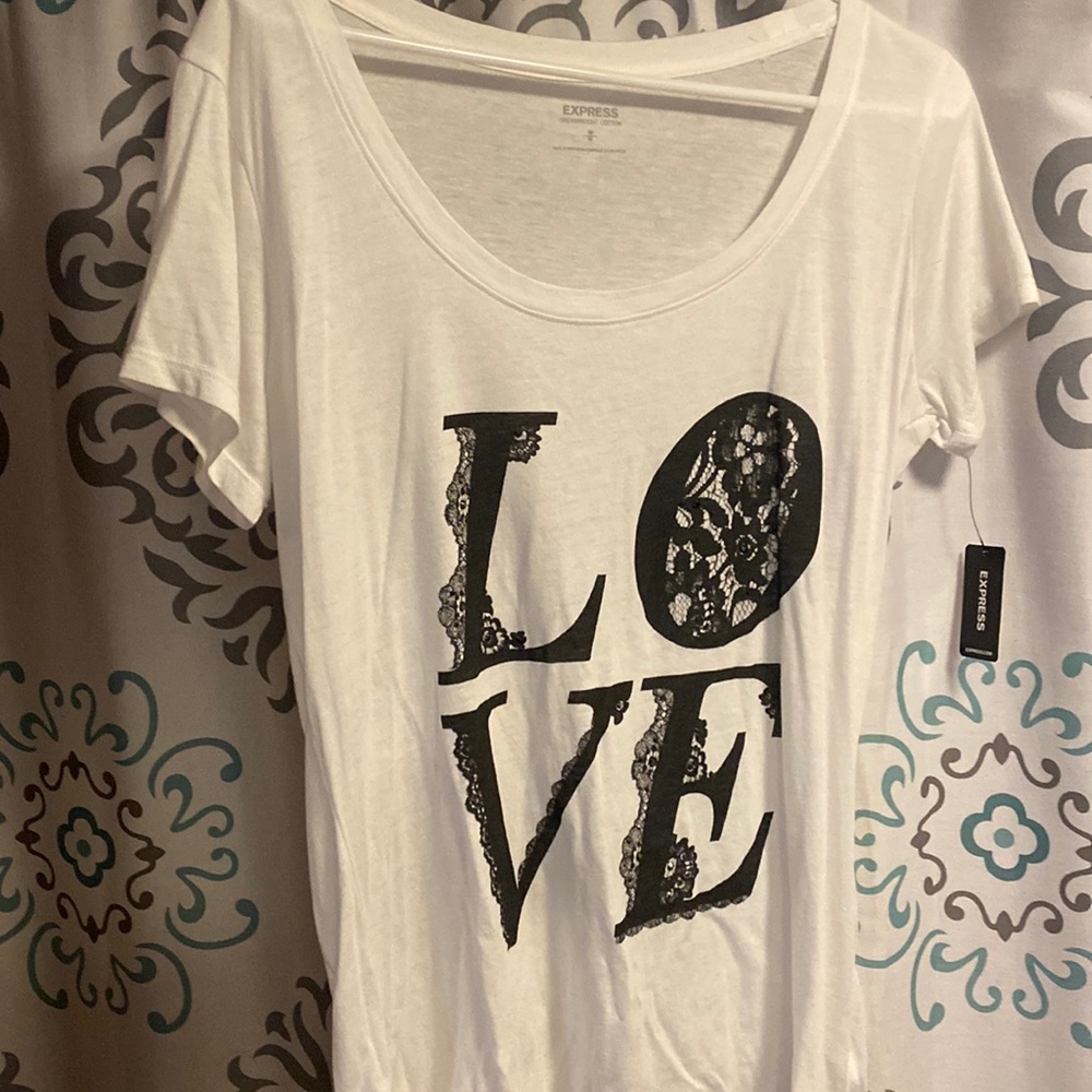Express T-Shirt NWT